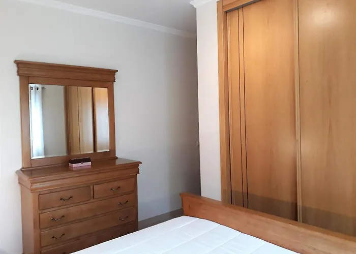 T2 Tahiti - Terraco, Familiar, Garagem, Wifi Apartament Quarteira