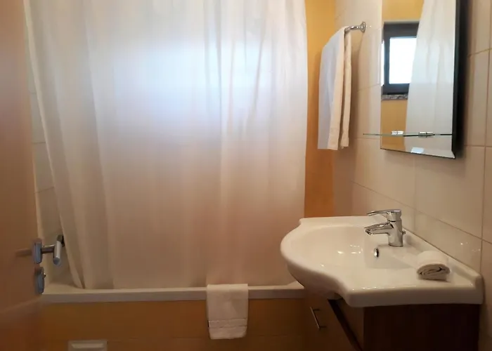 T2 Tahiti - Terraco, Familiar, Garagem, Wifi Apartament Quarteira