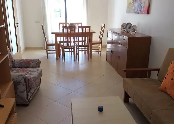 T2 Tahiti - Terraco, Familiar, Garagem, Wifi