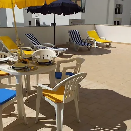 公寓 T2 Tahiti - Terraco, Familiar, Garagem, Wifi