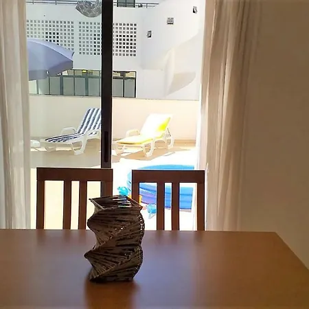 T2 Tahíti - Terraço, Familiar, Garagem, Wifi Quarteira