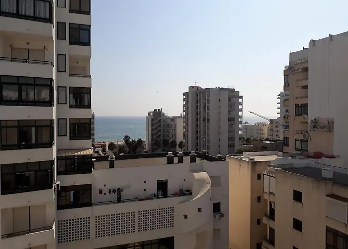 T2 Tahiti - Terraco, Familiar, Garagem, Wifi * Quarteira