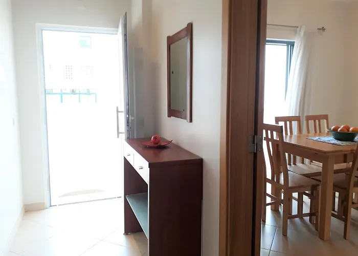 T2 Tahiti - Terraco, Familiar, Garagem, Wifi * Quarteira