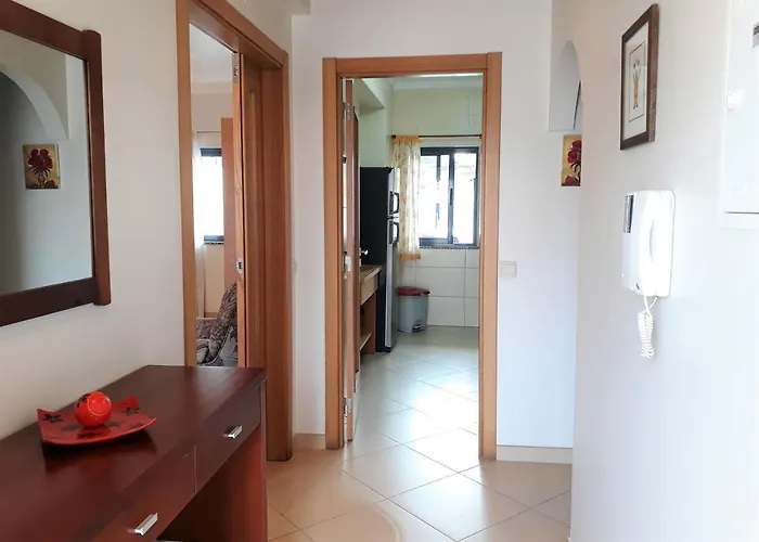 T2 Tahiti - Terraco, Familiar, Garagem, Wifi